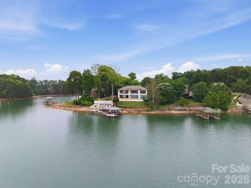 7272 Lynbrook Circle, Denver, NC 28037.  MLS# CAR4391841, YatesRealty ID 29446. 