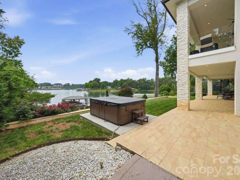 7272 Lynbrook Circle, Denver, NC 28037.  MLS# CAR4391841, YatesRealty ID 29446. 