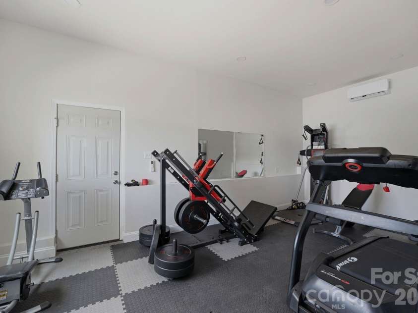 7272 Lynbrook Circle, Denver, NC 28037.  MLS# CAR4391841, YatesRealty ID 29446. 