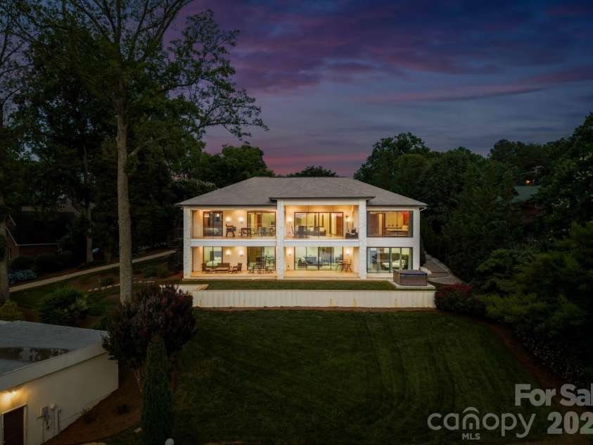7272 Lynbrook Circle, Denver, NC 28037.  MLS# CAR4391841, YatesRealty ID 29446. 