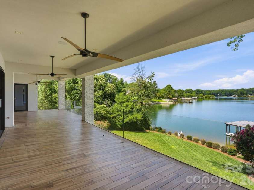 7272 Lynbrook Circle, Denver, NC 28037.  MLS# CAR4391841, YatesRealty ID 29446. 