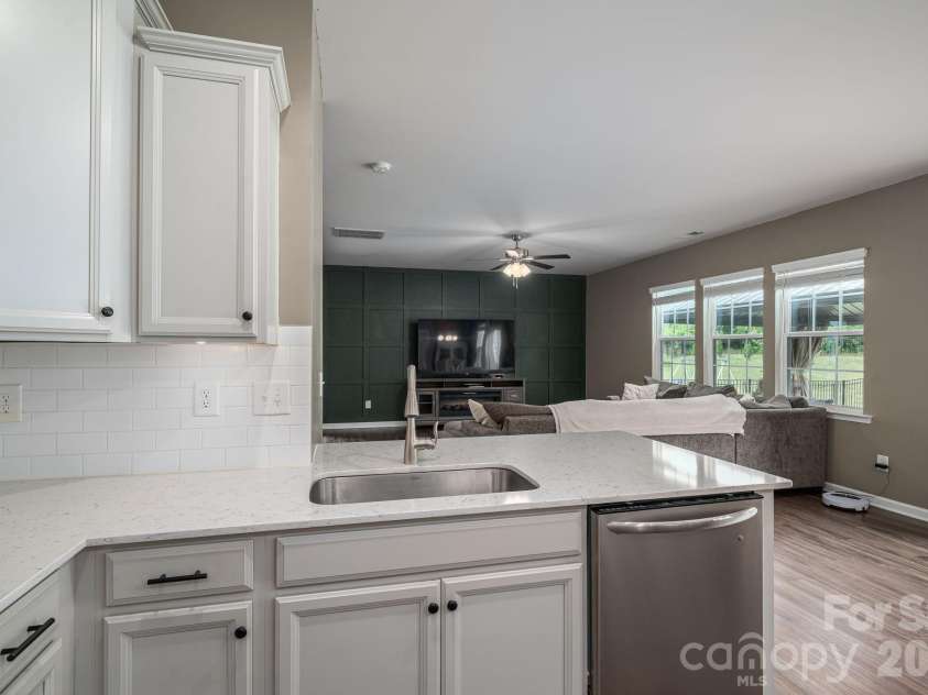 2643 Swamp Chestnut Oak Drive, Gastonia, NC 28056.  MLS# CAR4331929, YatesRealty ID 29447. 