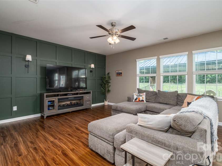 2643 Swamp Chestnut Oak Drive, Gastonia, NC 28056.  MLS# CAR4331929, YatesRealty ID 29447. 