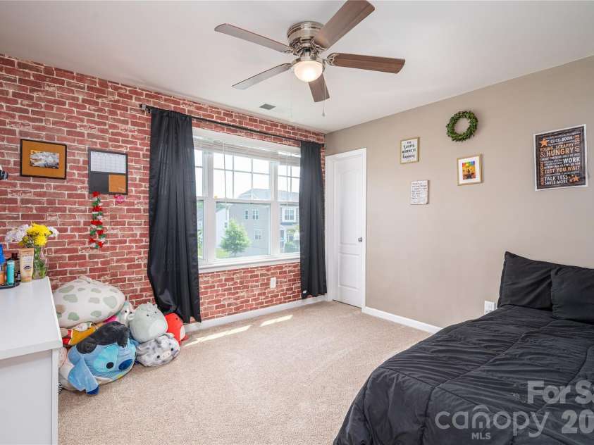 2643 Swamp Chestnut Oak Drive, Gastonia, NC 28056.  MLS# CAR4331929, YatesRealty ID 29447. 