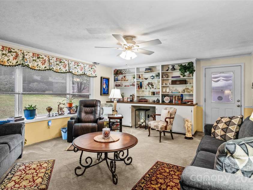 308 Taubrook Place, Lenoir, NC 28645.  MLS# CAR4286975, YatesRealty ID 29448. 