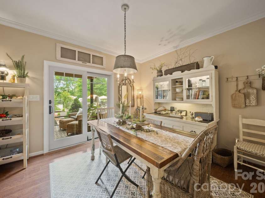 98 Garden Lane, Canton, NC 28716.  MLS# CAR4389362, YatesRealty ID 29448. 