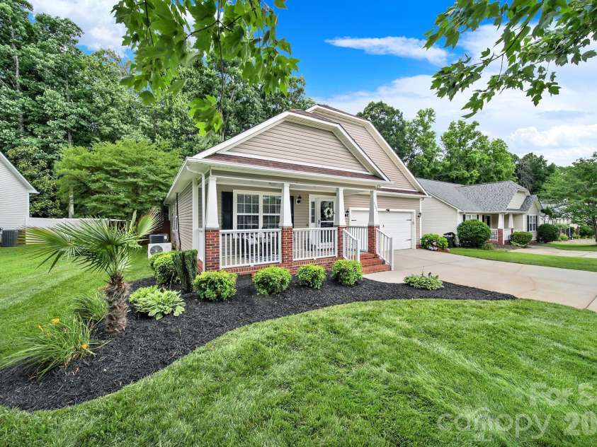 4102 Canvas Avenue, Rock Hill, SC 29732.  MLS# CAR4387212, YatesRealty ID 29449. 