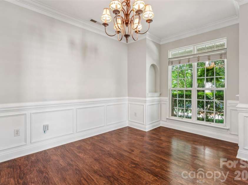 12807 Windy Lea Lane, Huntersville, NC 28078.  MLS# CAR4372915, YatesRealty ID 2945. Dinning room