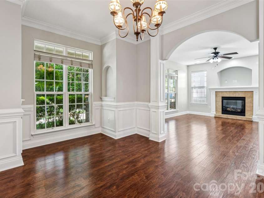 12807 Windy Lea Lane, Huntersville, NC 28078.  MLS# CAR4372915, YatesRealty ID 2945. Dinning room