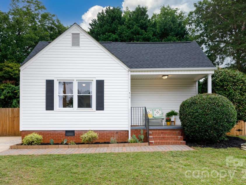 812 Patton Street, Rock Hill, SC 29730.  MLS# CAR4388049, YatesRealty ID 29451. 