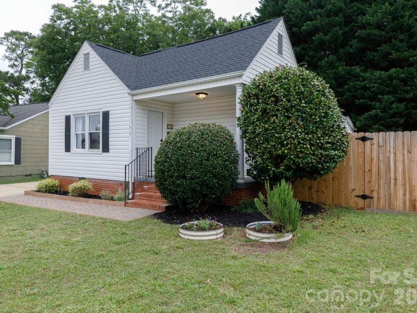 812 Patton Street, Rock Hill, SC 29730.  MLS# CAR4388049, YatesRealty ID 29451. 