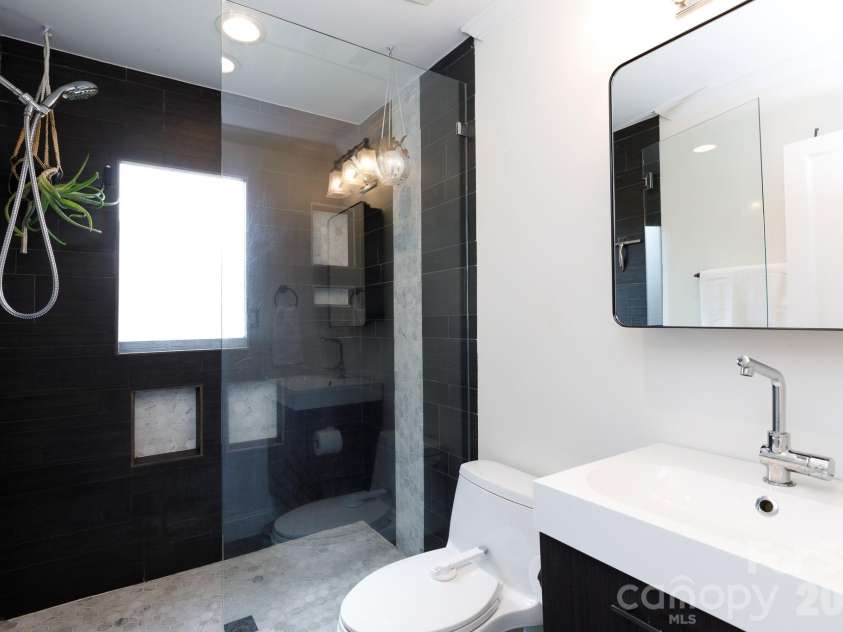 812 Patton Street, Rock Hill, SC 29730.  MLS# CAR4388049, YatesRealty ID 29451. Bathroom