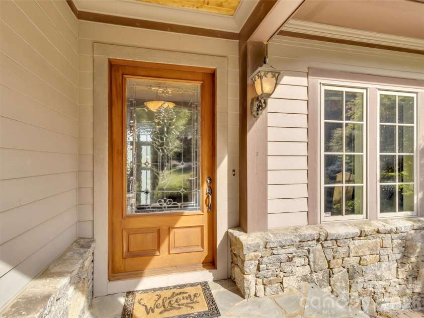 149 Cardinal Lane, Waynesville, NC 28786.  MLS# CAR4379628, YatesRealty ID 29452. 