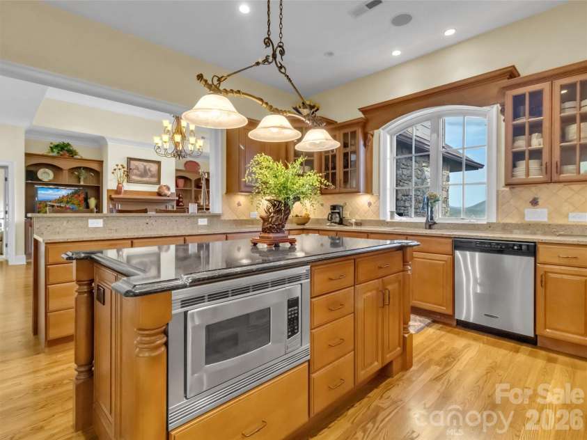 149 Cardinal Lane, Waynesville, NC 28786.  MLS# CAR4379628, YatesRealty ID 29452. 