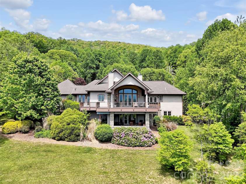 149 Cardinal Lane, Waynesville, NC 28786.  MLS# CAR4379628, YatesRealty ID 29452. 