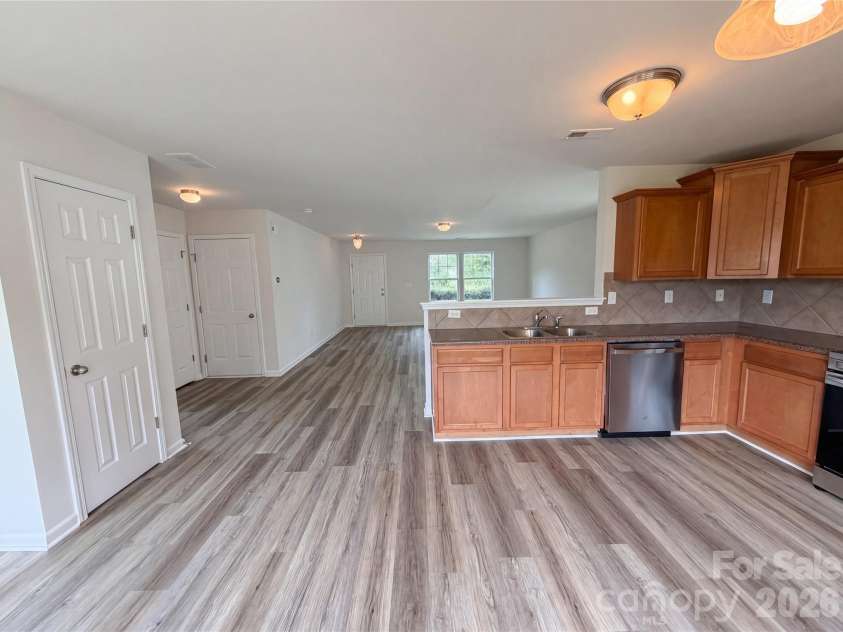 2534 Stream Bank Drive, Charlotte, NC 28269.  MLS# CAR4388978, YatesRealty ID 29453. 
