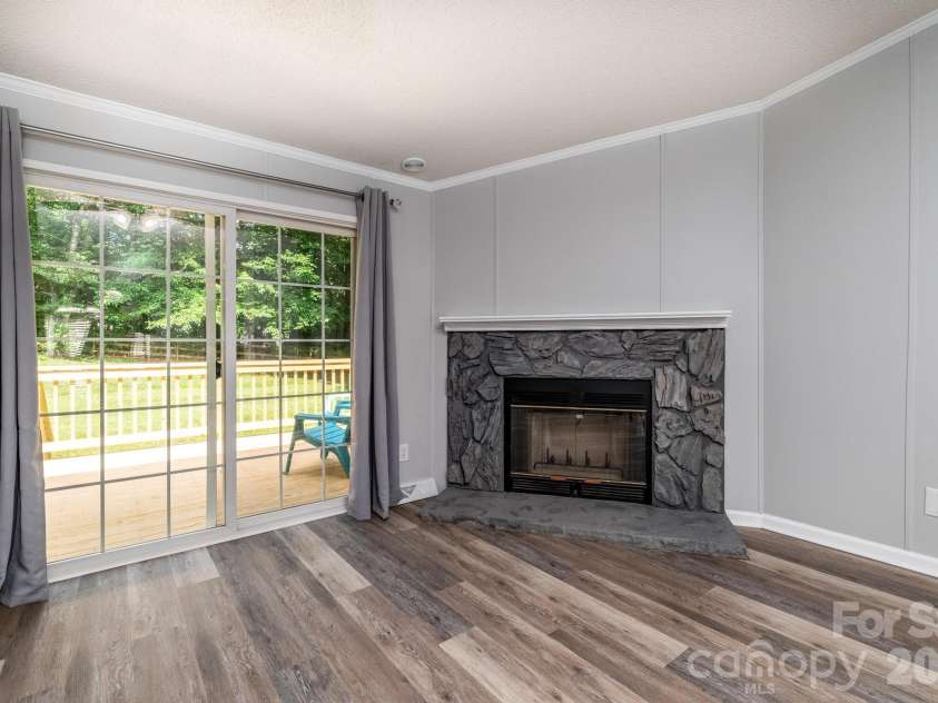 127 Whitewater Lane, Mooresville, NC 28115.  MLS# CAR4390807, YatesRealty ID 29454. 