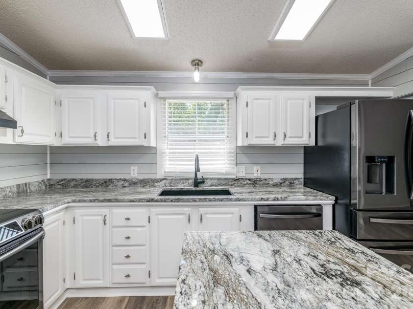 127 Whitewater Lane, Mooresville, NC 28115.  MLS# CAR4390807, YatesRealty ID 29454. 