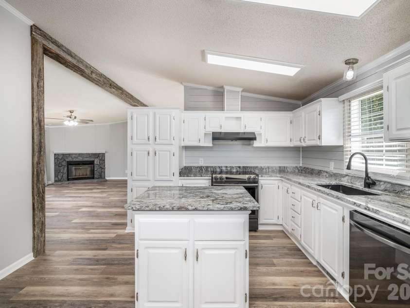127 Whitewater Lane, Mooresville, NC 28115.  MLS# CAR4390807, YatesRealty ID 29454. 