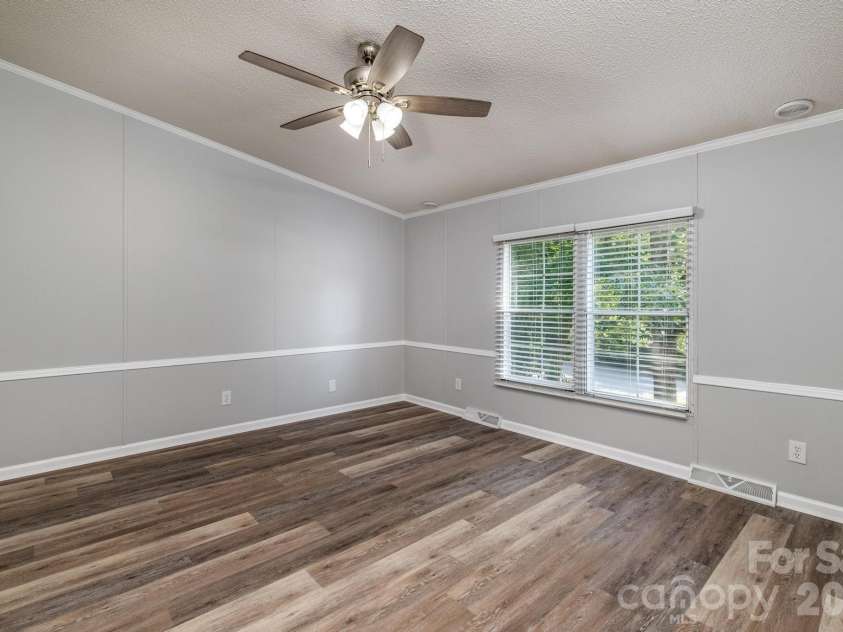 127 Whitewater Lane, Mooresville, NC 28115.  MLS# CAR4390807, YatesRealty ID 29454. 