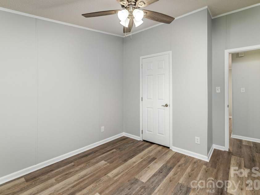 127 Whitewater Lane, Mooresville, NC 28115.  MLS# CAR4390807, YatesRealty ID 29454. 