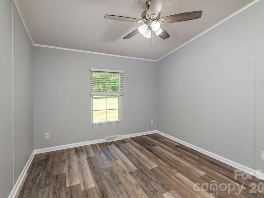 127 Whitewater Lane, Mooresville, NC 28115.  MLS# CAR4390807, YatesRealty ID 29454. 