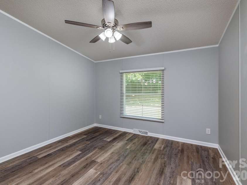 127 Whitewater Lane, Mooresville, NC 28115.  MLS# CAR4390807, YatesRealty ID 29454. 