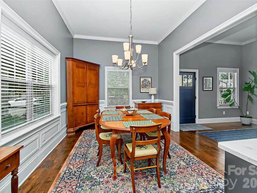 3205 Mcdowell Street, Charlotte, NC 28205.  MLS# CAR4391706, YatesRealty ID 29457. 