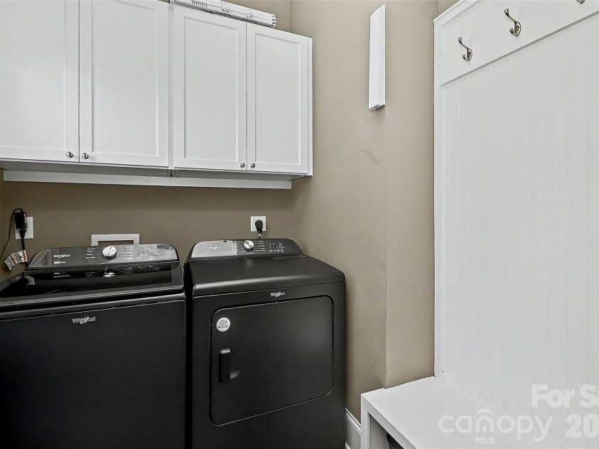 3205 Mcdowell Street, Charlotte, NC 28205.  MLS# CAR4391706, YatesRealty ID 29457. 