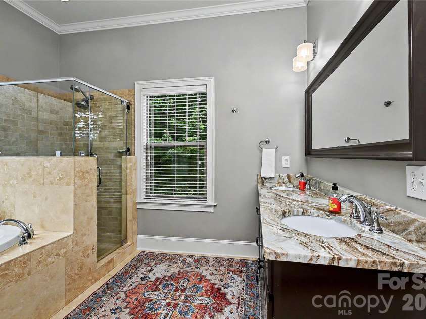 3205 Mcdowell Street, Charlotte, NC 28205.  MLS# CAR4391706, YatesRealty ID 29457. 
