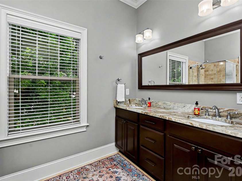 3205 Mcdowell Street, Charlotte, NC 28205.  MLS# CAR4391706, YatesRealty ID 29457. 