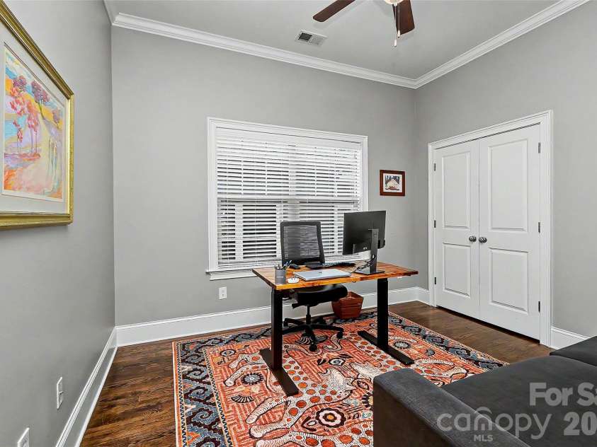 3205 Mcdowell Street, Charlotte, NC 28205.  MLS# CAR4391706, YatesRealty ID 29457. 