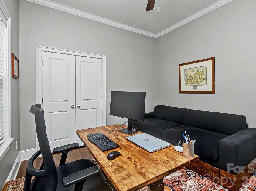 3205 Mcdowell Street, Charlotte, NC 28205.  MLS# CAR4391706, YatesRealty ID 29457. 