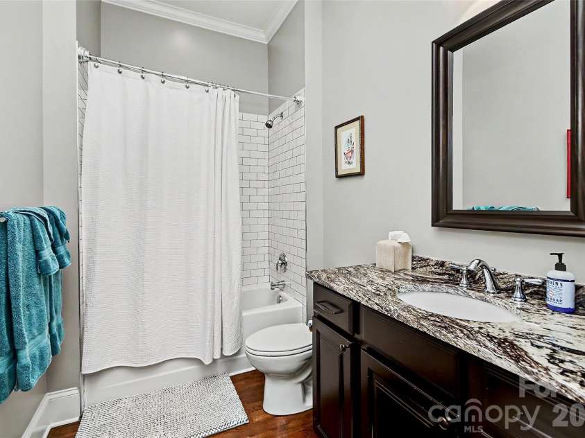 3205 Mcdowell Street, Charlotte, NC 28205.  MLS# CAR4391706, YatesRealty ID 29457. 