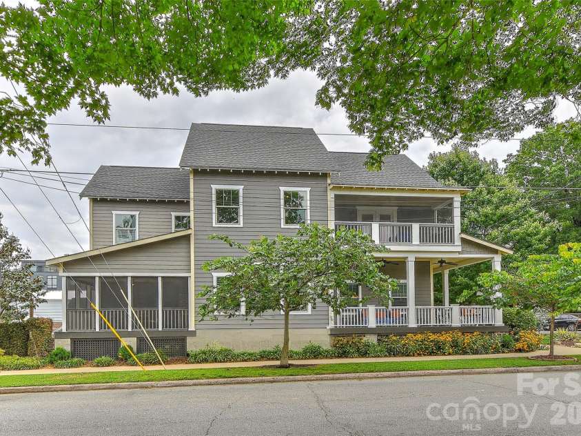 3205 Mcdowell Street, Charlotte, NC 28205.  MLS# CAR4391706, YatesRealty ID 29457. 