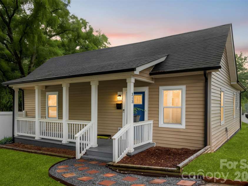 313 Gantt Street, Kings Mountain, NC 28086.  MLS# CAR4391949, YatesRealty ID 29458. 