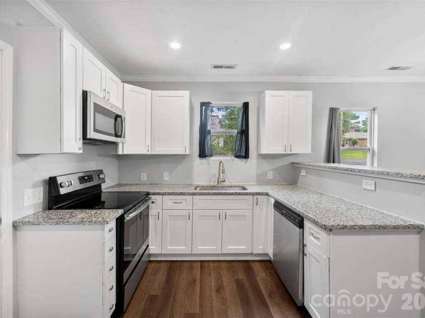 313 Gantt Street, Kings Mountain, NC 28086.  MLS# CAR4391949, YatesRealty ID 29458. 