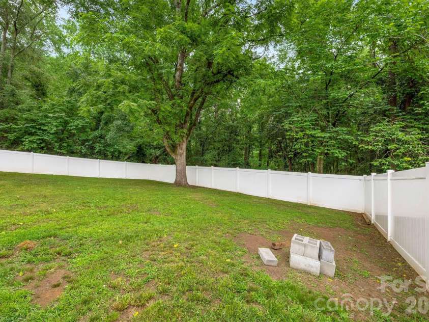 313 Gantt Street, Kings Mountain, NC 28086.  MLS# CAR4391949, YatesRealty ID 29458. 