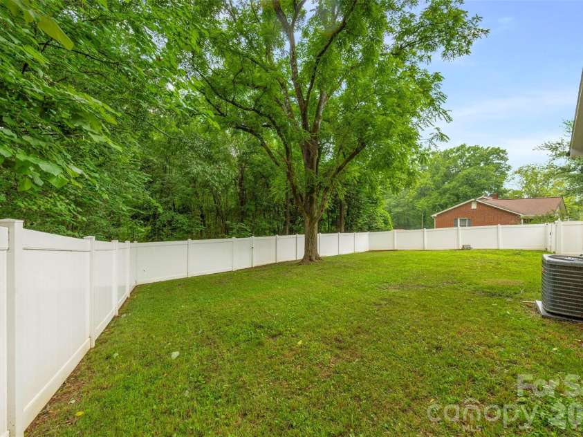 313 Gantt Street, Kings Mountain, NC 28086.  MLS# CAR4391949, YatesRealty ID 29458. 