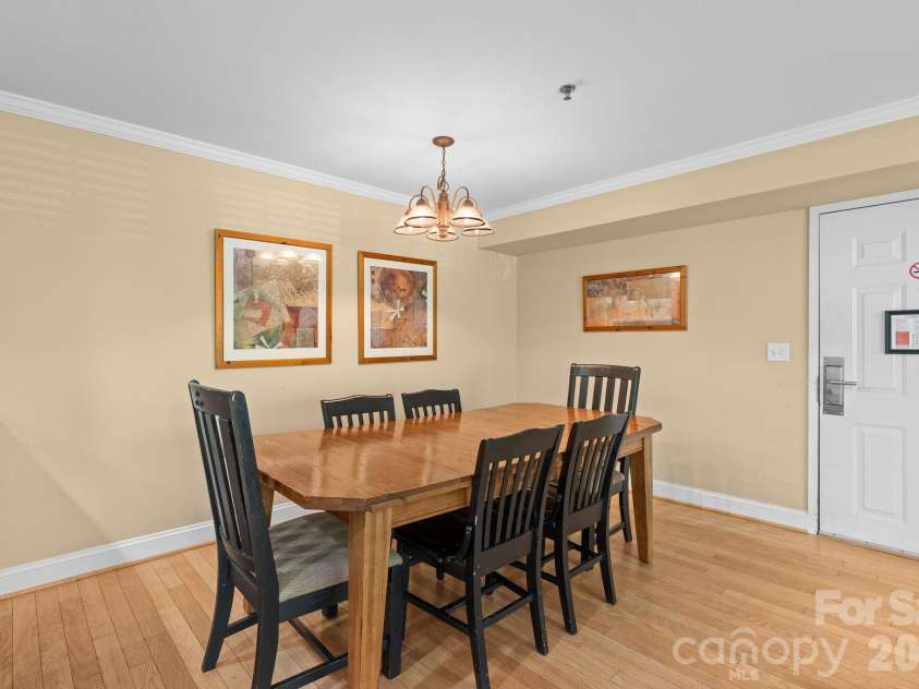 301 Bowling Park Road, Asheville, NC 28803.  MLS# CAR4391933, YatesRealty ID 29459. 