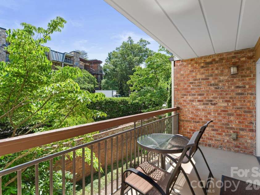 301 Bowling Park Road, Asheville, NC 28803.  MLS# CAR4391933, YatesRealty ID 29459. 