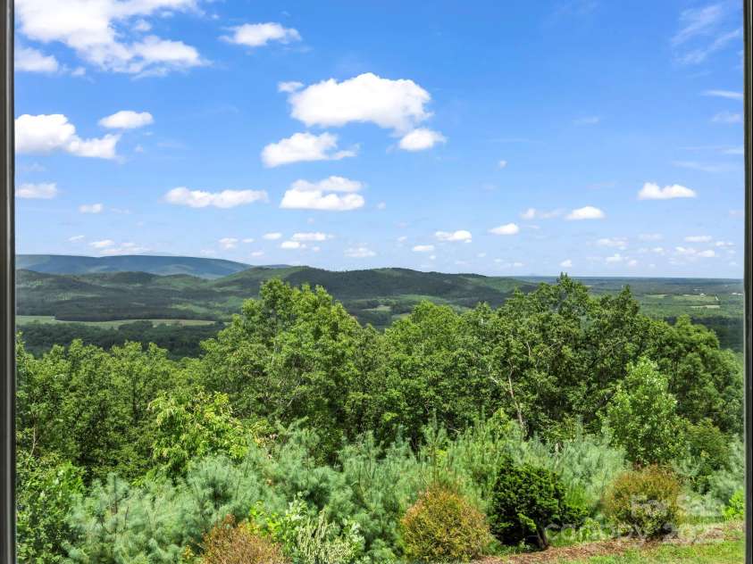 995 Towery Trace, Ellenboro, NC 28040.  MLS# CAR4287320, YatesRealty ID 29459. 