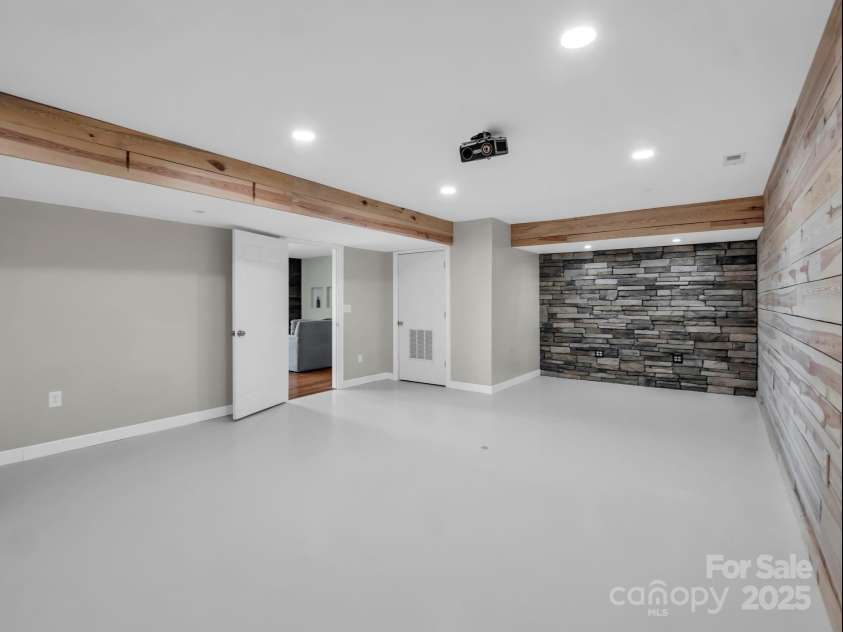 995 Towery Trace, Ellenboro, NC 28040.  MLS# CAR4287320, YatesRealty ID 29459. Entertainment room picture 2