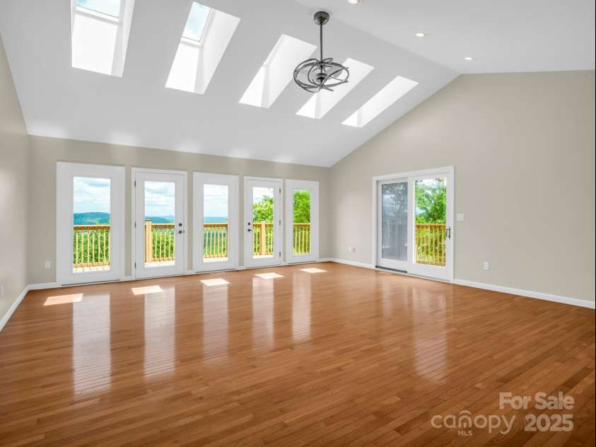 995 Towery Trace, Ellenboro, NC 28040.  MLS# CAR4287320, YatesRealty ID 29459. Main level family room!