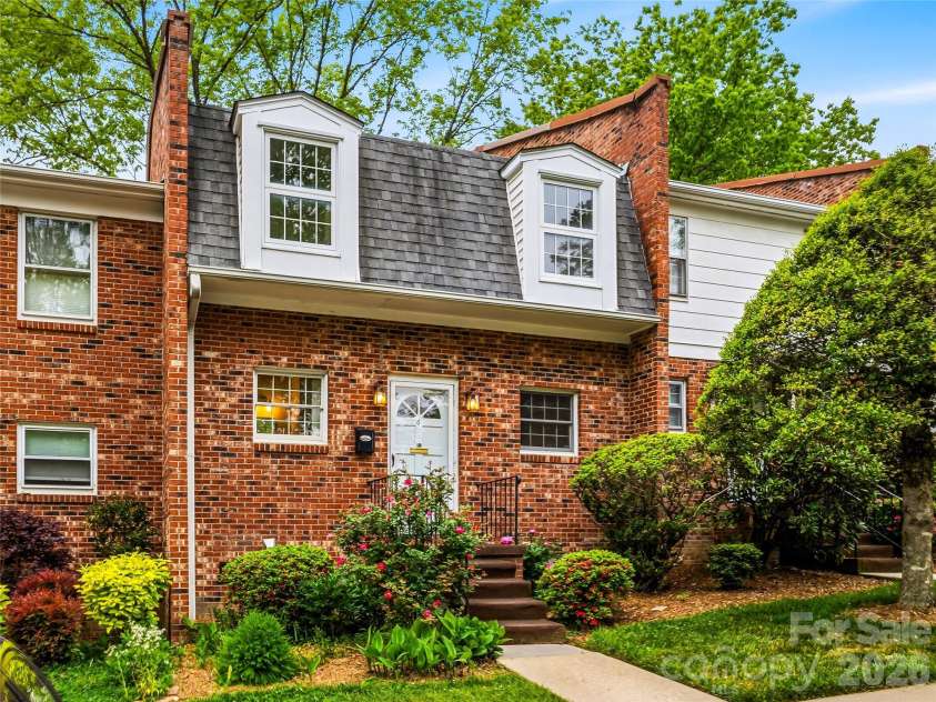 1409 Kensington Road, Hendersonville, NC 28791.  MLS# CAR4377939, YatesRealty ID 2946. 