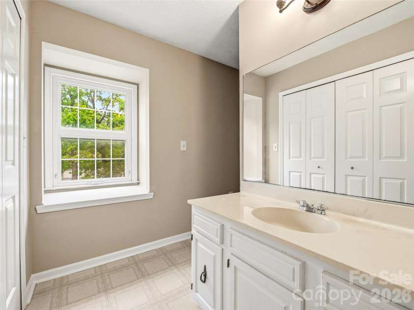 1409 Kensington Road, Hendersonville, NC 28791.  MLS# CAR4377939, YatesRealty ID 2946. 