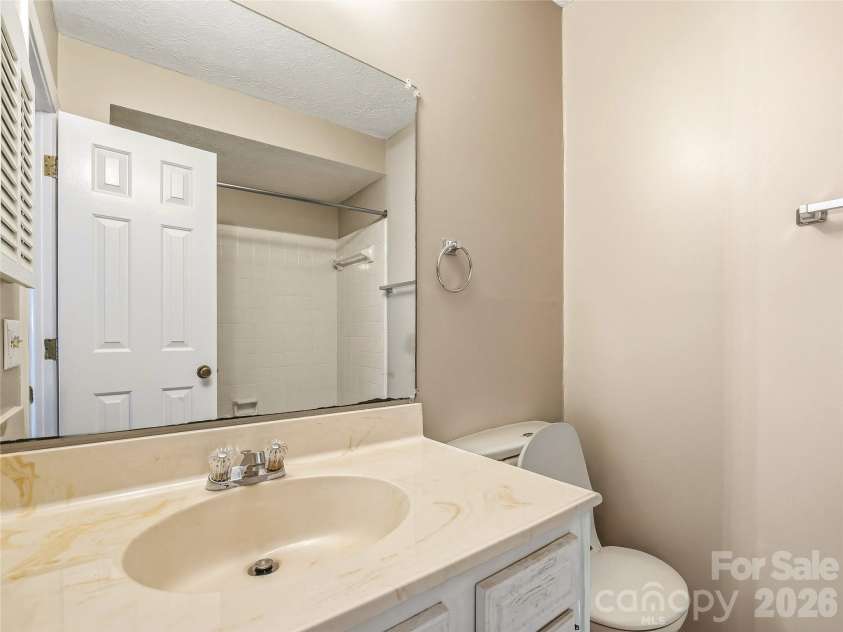 1409 Kensington Road, Hendersonville, NC 28791.  MLS# CAR4377939, YatesRealty ID 2946. 