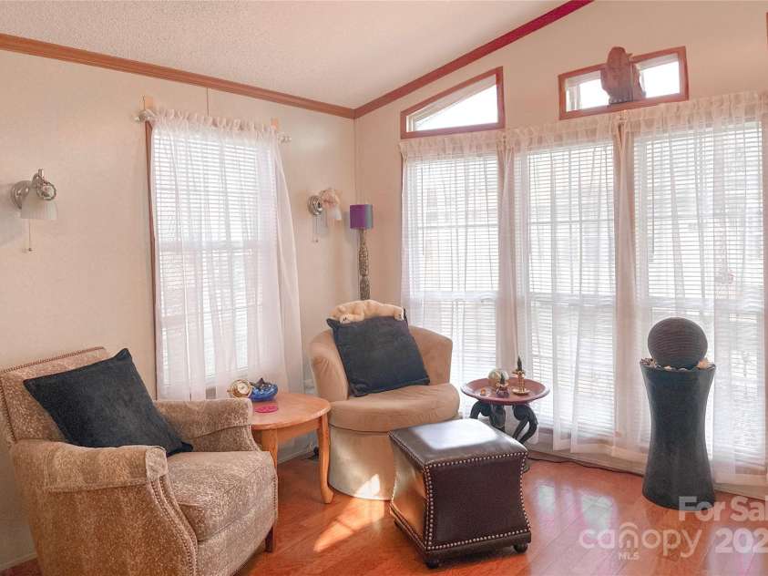379 Winngray Lane, Waynesville, NC 28785.  MLS# CAR4227268, YatesRealty ID 2946. 