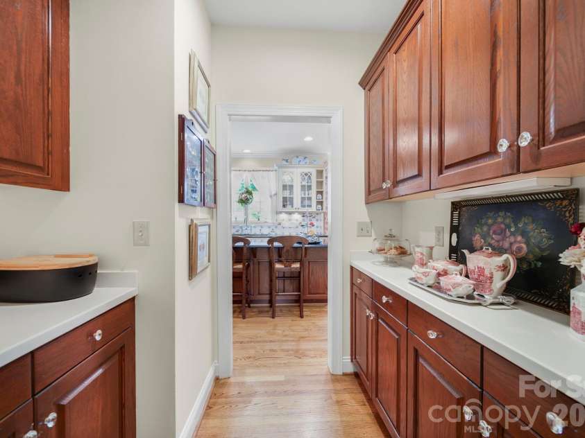 512 Stuart Ridge, Cramerton, NC 28032.  MLS# CAR4391394, YatesRealty ID 29460. 