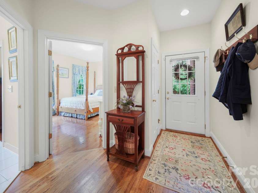 512 Stuart Ridge, Cramerton, NC 28032.  MLS# CAR4391394, YatesRealty ID 29460. 